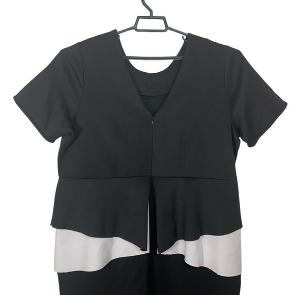 Eloquii Black & White Color-block Short Sleeve Dress with Peplum 18 - Picture 4 of 9